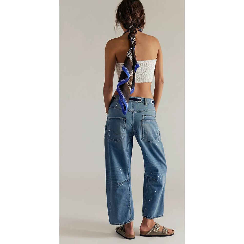 Wide-Leg Denim Jeans in Distressed Blue - Picture 2 of 10